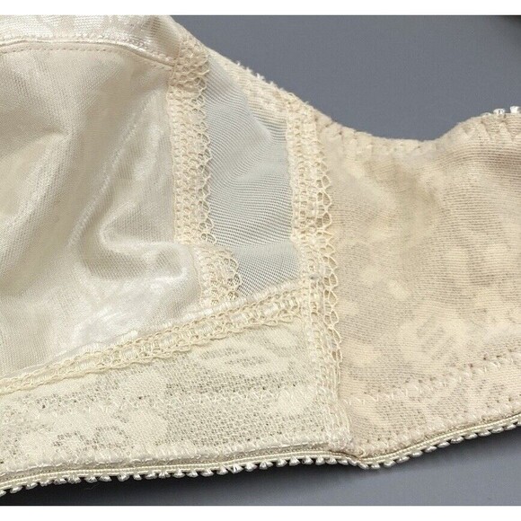 Playtex 18 Hour Bra 36B Beige No Wire Full Coverage Wide Straps Wireless 4693 - Picture 5 of 10